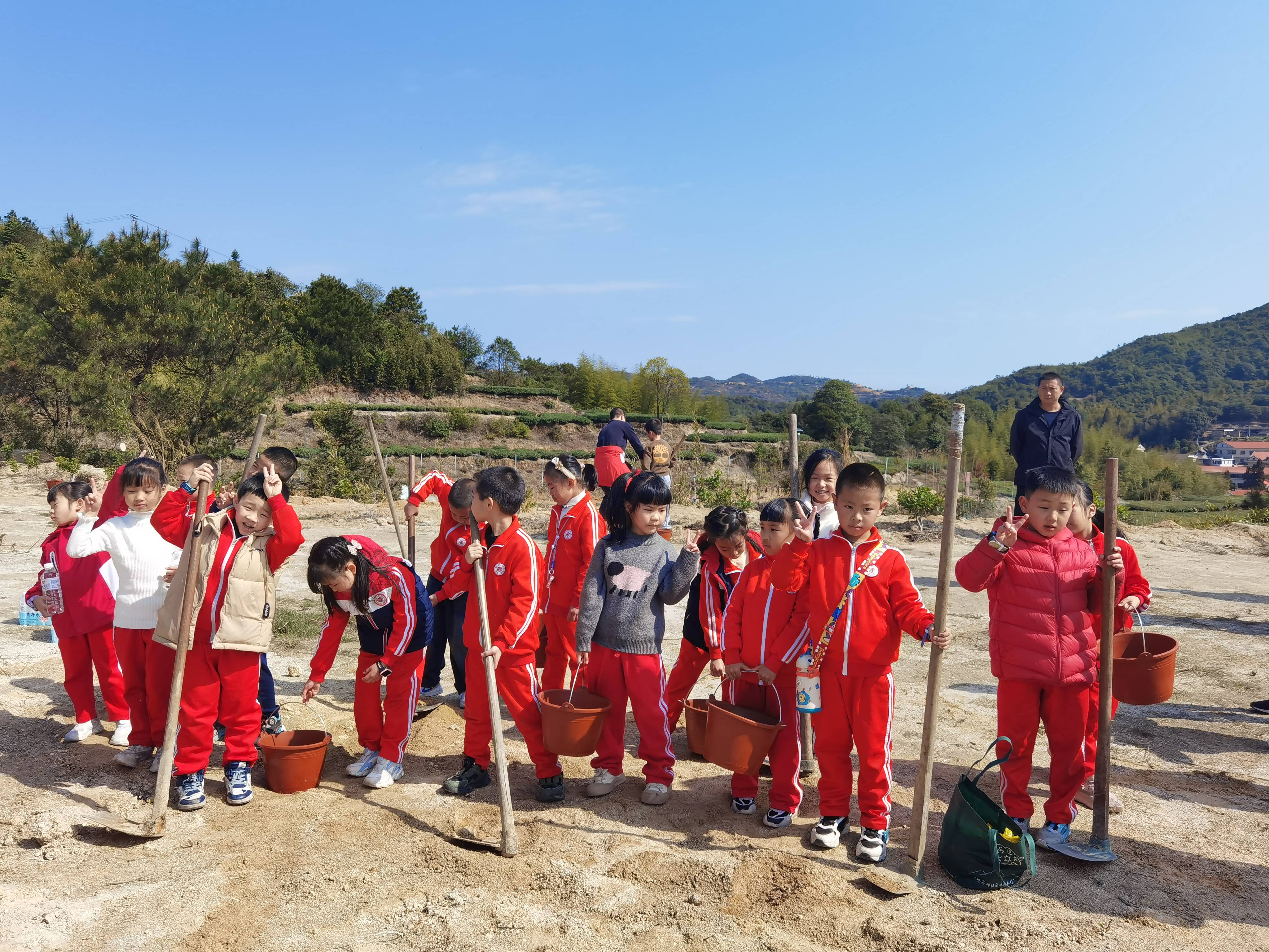 厦门同安军营村旅游服务中心，军营村团建党建服务中心，军营村高山迎旅游服务平台